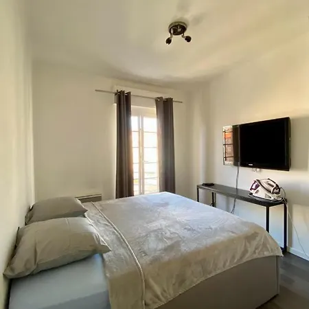 Appartement Carre D'or - Studio Gubernatis